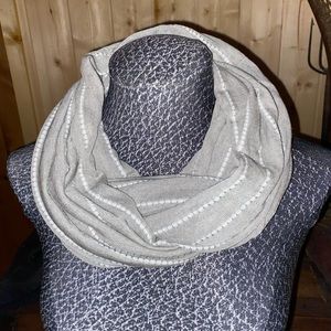 Gorgeous Gray& White Infinity Scarf